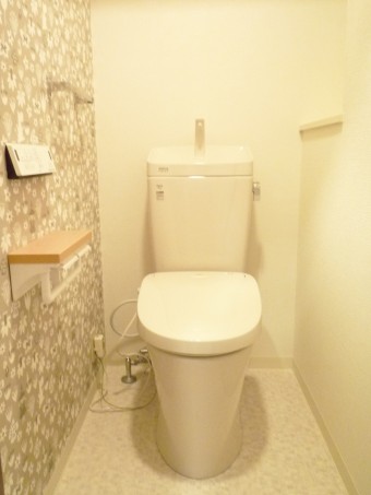 グラフィカルでレトロな花柄で温かみのある空間に　川崎市中原区S様邸